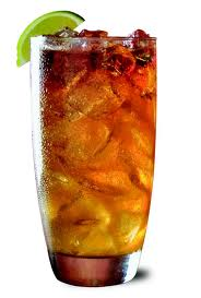 Cóctel Dark 'N' Stormy